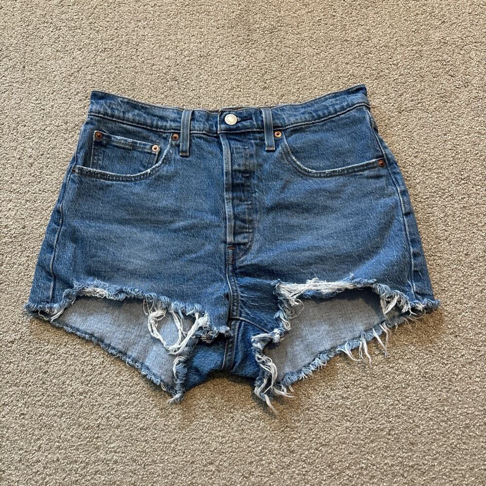 Levis 501 Shorts Womens Sz 30 High Rise Cut Off Medium Wash Button Fly Blue 2.5”
